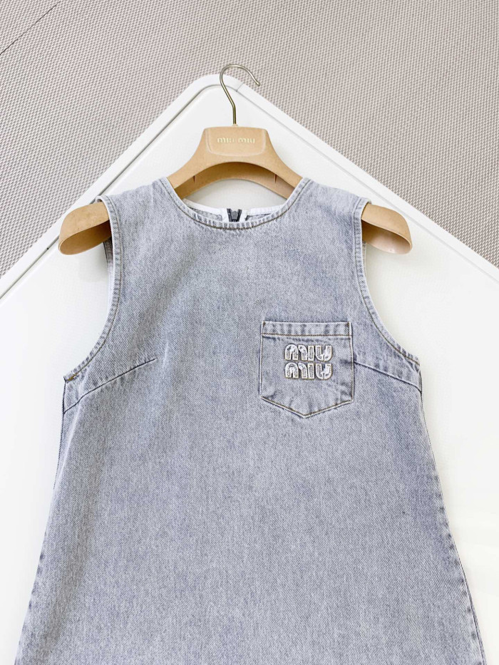 MiuMiu Sleeveless Round Neck Denim Dress Skirt #nigo96271