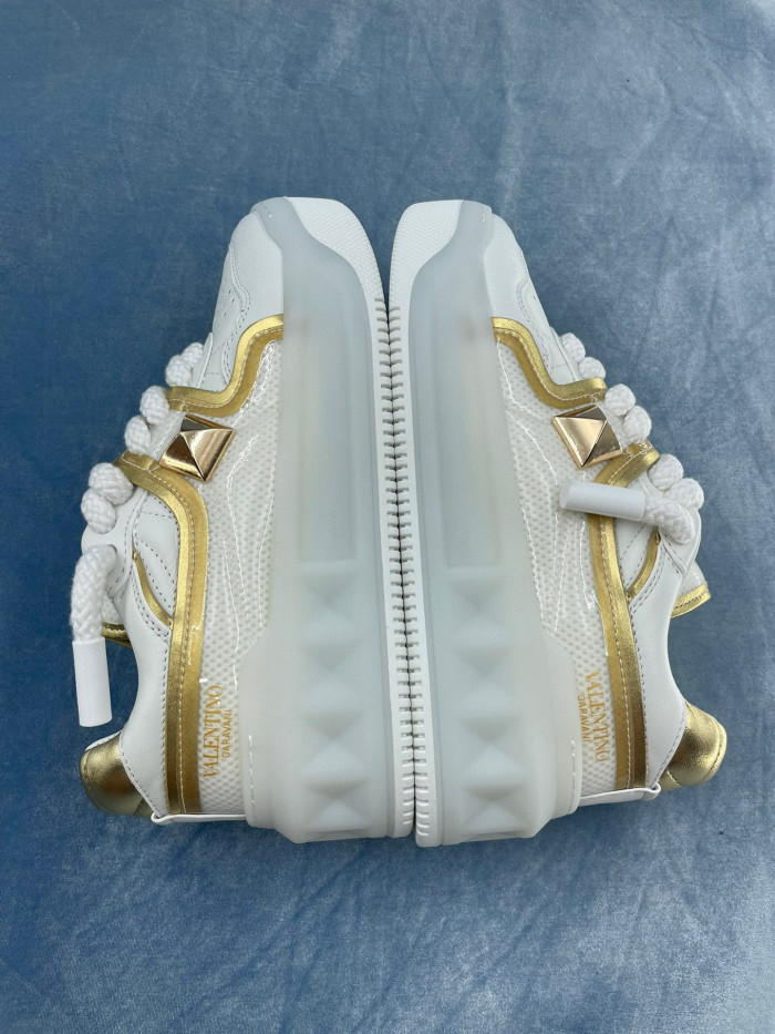 Valentino One Stud Xl Nappa Leather Low Top Sneaker Studded Athleisure Shoes #nigo96282
