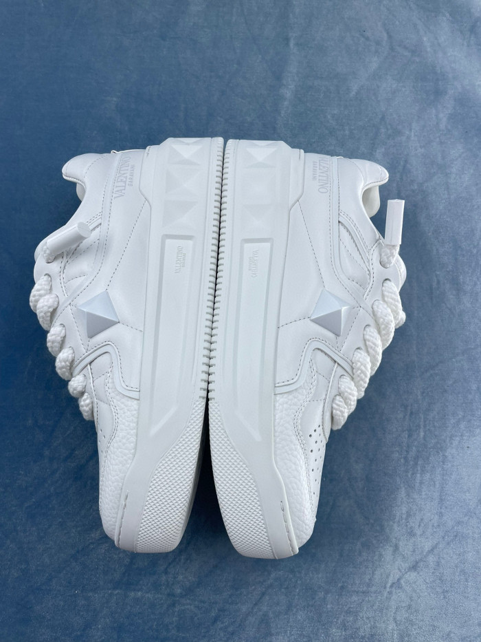 Valentino One Stud Xl Nappa Leather Low Top Sneaker Studded Athleisure Shoes #nigo96282