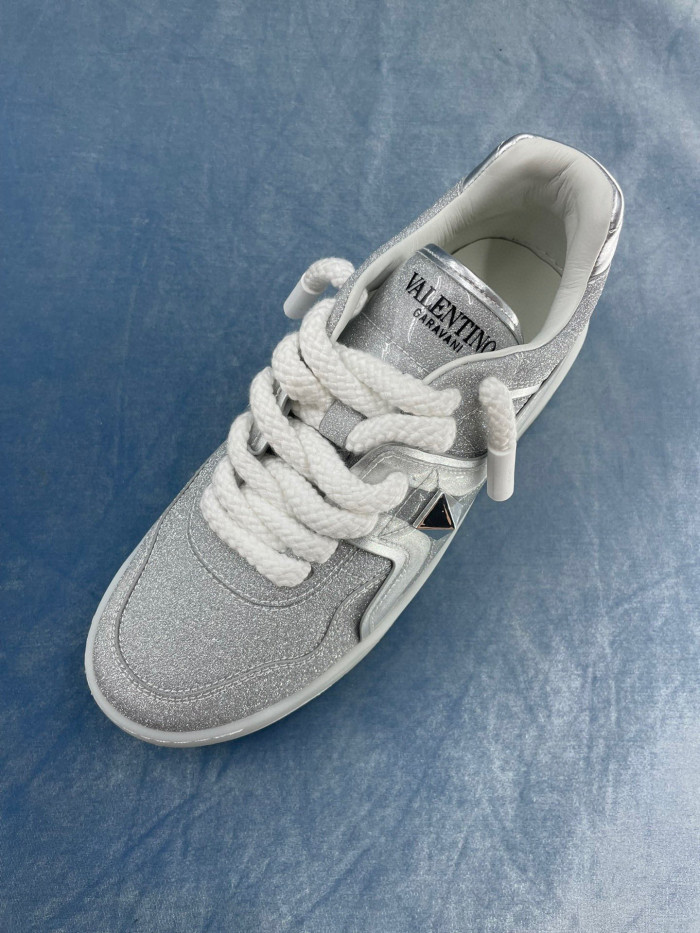 Valentino One Stud Xl Nappa Leather Low Top Sneaker Studded Athleisure Shoes #nigo96282