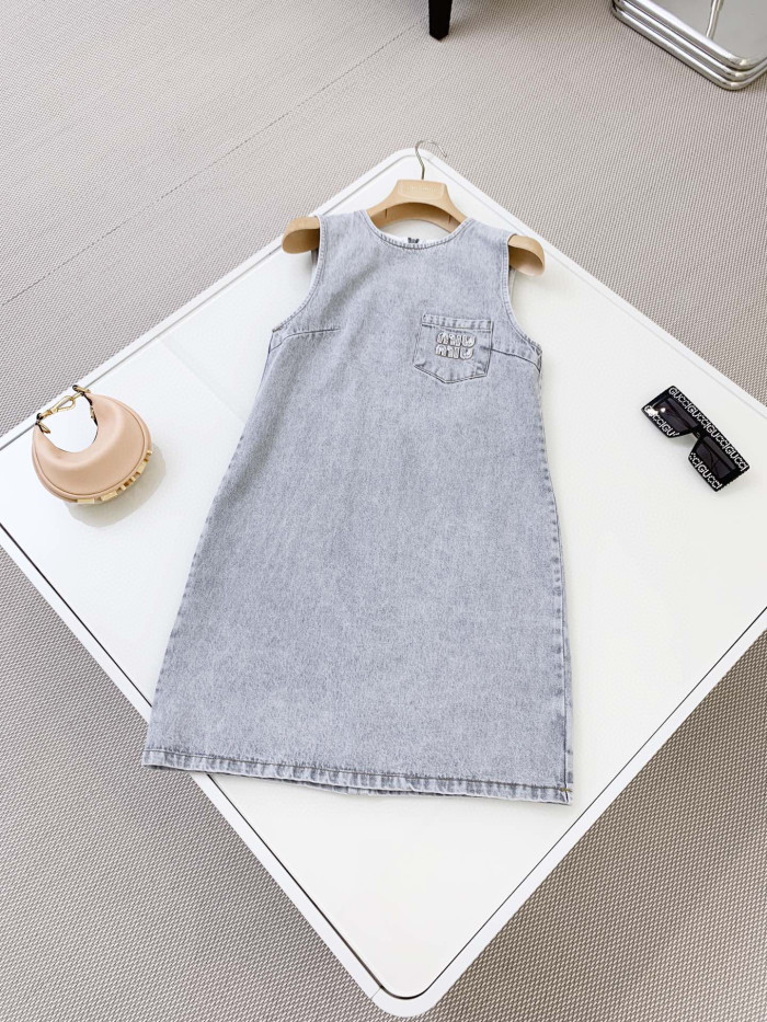 MiuMiu Sleeveless Round Neck Denim Dress Skirt #nigo96271