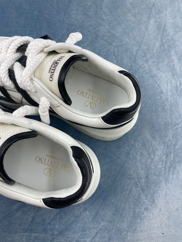 Valentino One Stud Xl Nappa Leather Low Top Sneaker Studded Athleisure Shoes #nigo96282