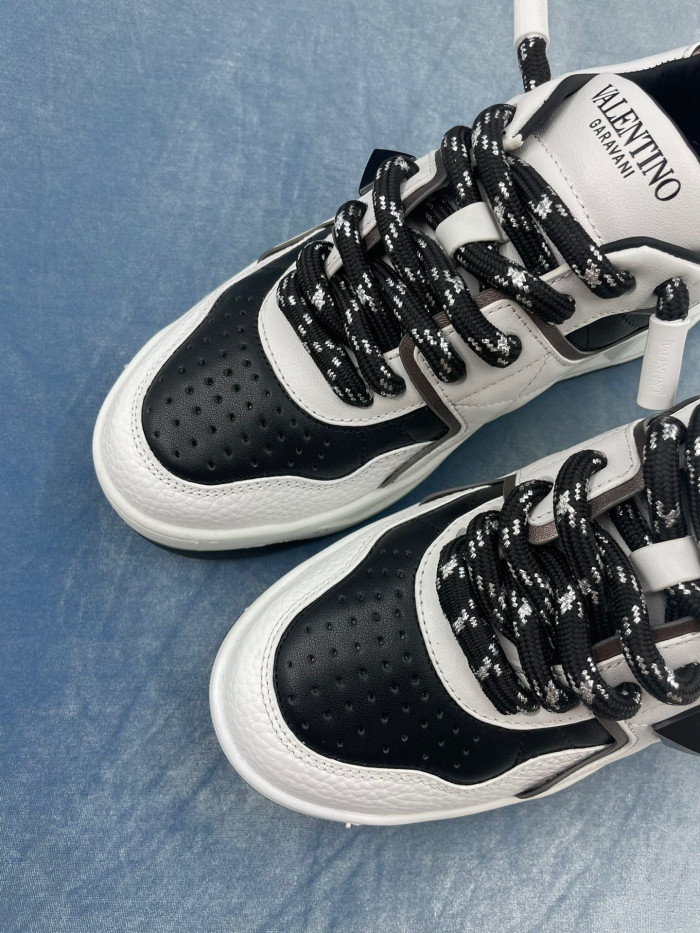 Valentino One Stud Xl Nappa Leather Low Top Sneaker Studded Athleisure Shoes #nigo96282