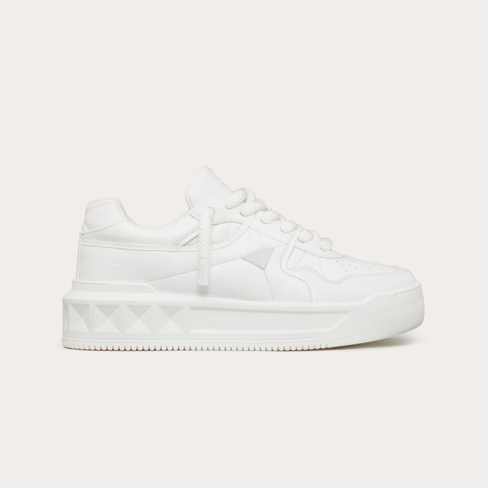 Valentino One Stud Xl Nappa Leather Low Top Sneaker Studded Athleisure Shoes #nigo96282