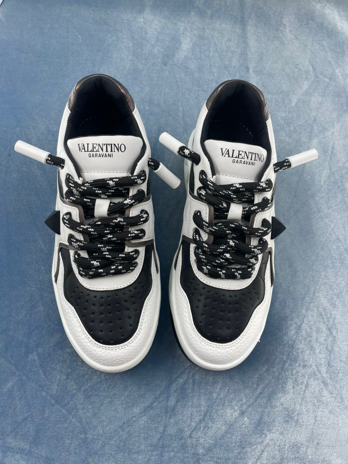 Valentino One Stud Xl Nappa Leather Low Top Sneaker Studded Athleisure Shoes #nigo96282