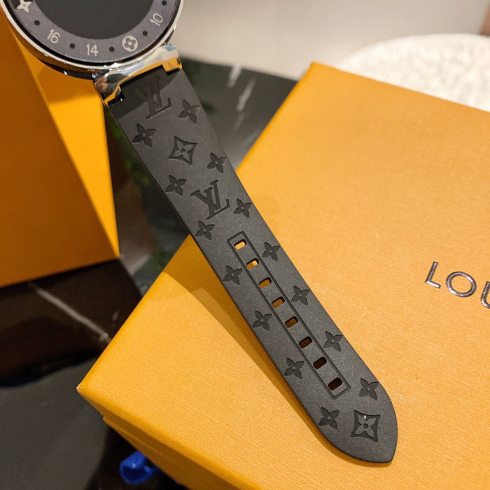 Louis Vuitton Bluetooth Link Electronic Watch Casual Leather Strap 2nd Generation Watch #nigo755