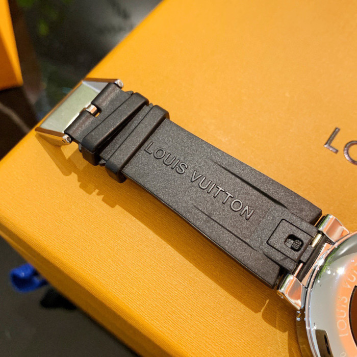 Louis Vuitton Bluetooth Link Electronic Watch Casual Leather Strap 2nd Generation Watch #nigo755