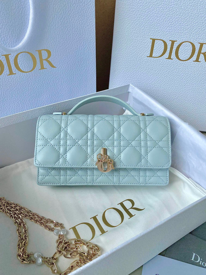 Dior MISS Leather Carrying Chain Bag #nigo21721