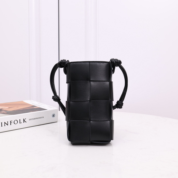 Bottega Veneta  Intrecciato Leather Crossbody Shoulder Bag #nigo96319