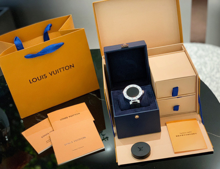 Louis Vuitton Bluetooth Link Electronic Watch Casual Leather Strap 2nd Generation Watch #nigo755