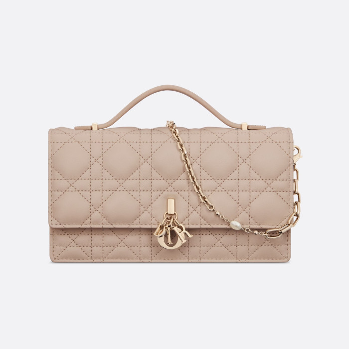 Dior MISS Leather Carrying Chain Bag #nigo21721