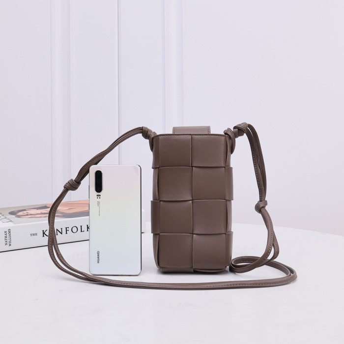 Bottega Veneta  Intrecciato Leather Crossbody Shoulder Bag #nigo96319