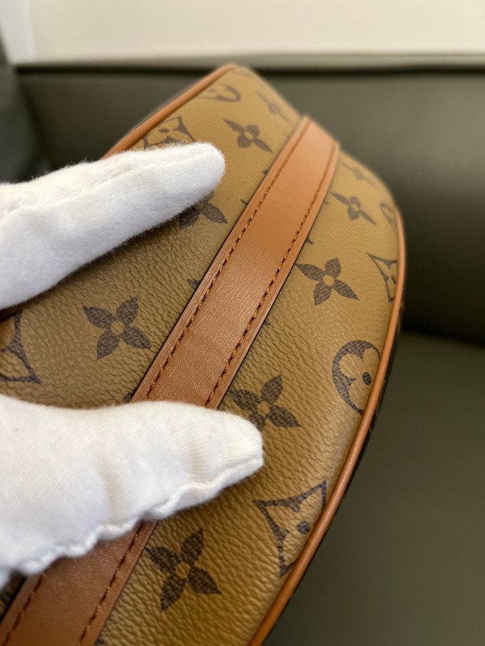Louis Vuitton Loop Hobo Curry Leather Printed Chain Pea Bun Bag #nigo21736