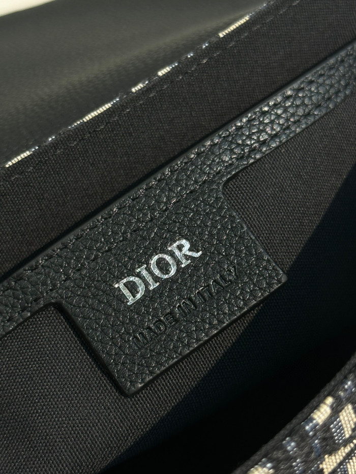 DIOR Black Leather Shoulder Bag #nigo8412