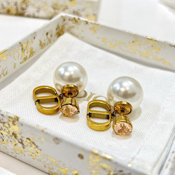 Dior Fashion Women's Letter Stud Earrings Accessories Jewelry #nigo89567