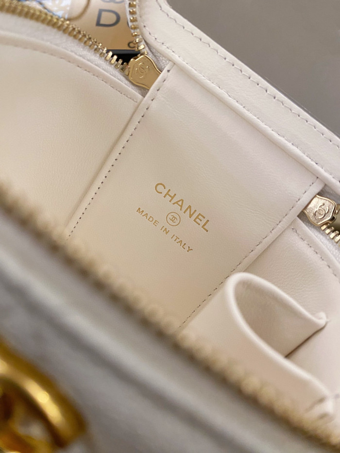 Chanel Leather Textured Small Square Chain Bag #nigo58112