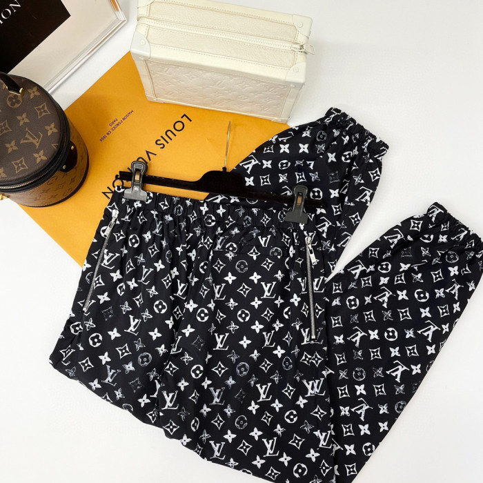 Louis Vuitton Stencil-effect Monogram Jogging Pants Printed  #nigo96358