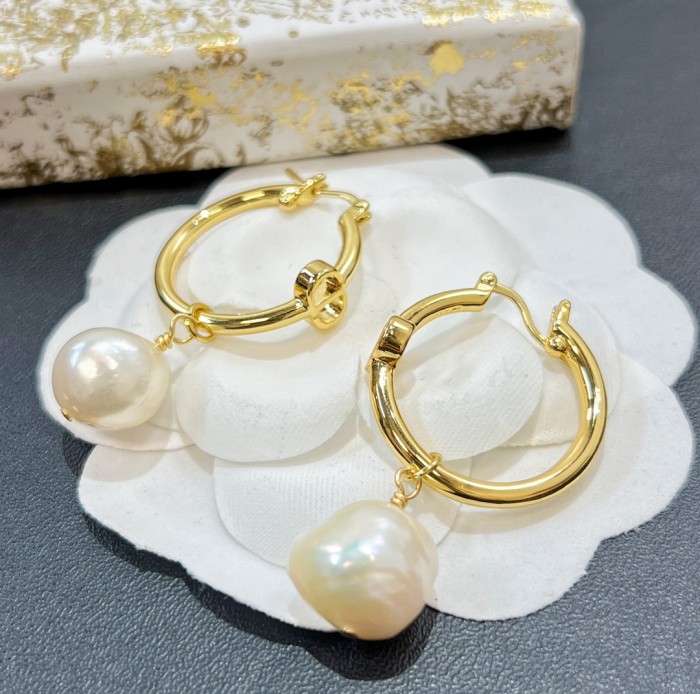 Dior Fashion Women's Pearl Stud Earrings Accessories Jewelry #nigo89568
