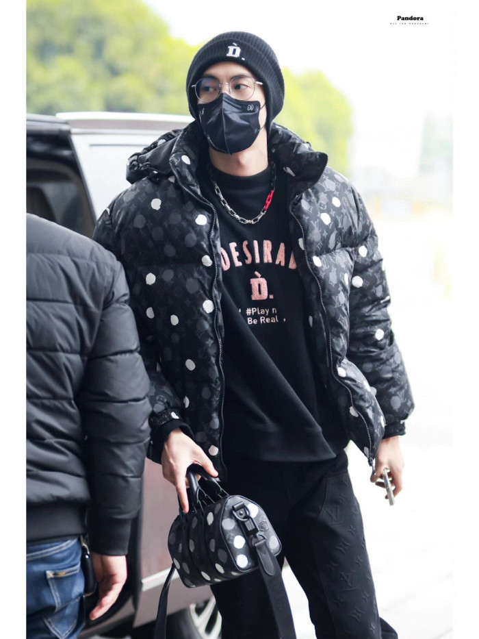 Louis Vuitton Yayoi kusama Black Polka Dot Hooded Down Jacket #nigo96374