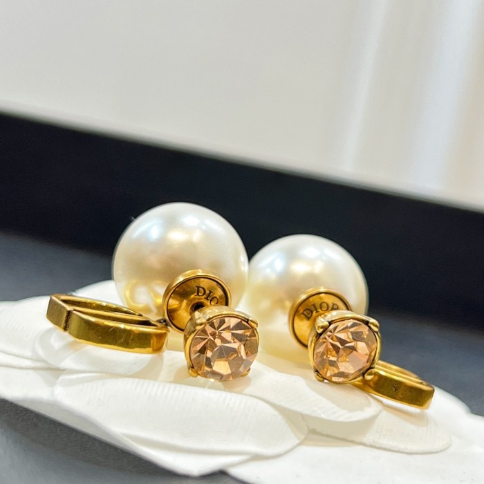 Dior Fashion Women's Letter Stud Earrings Accessories Jewelry #nigo89567
