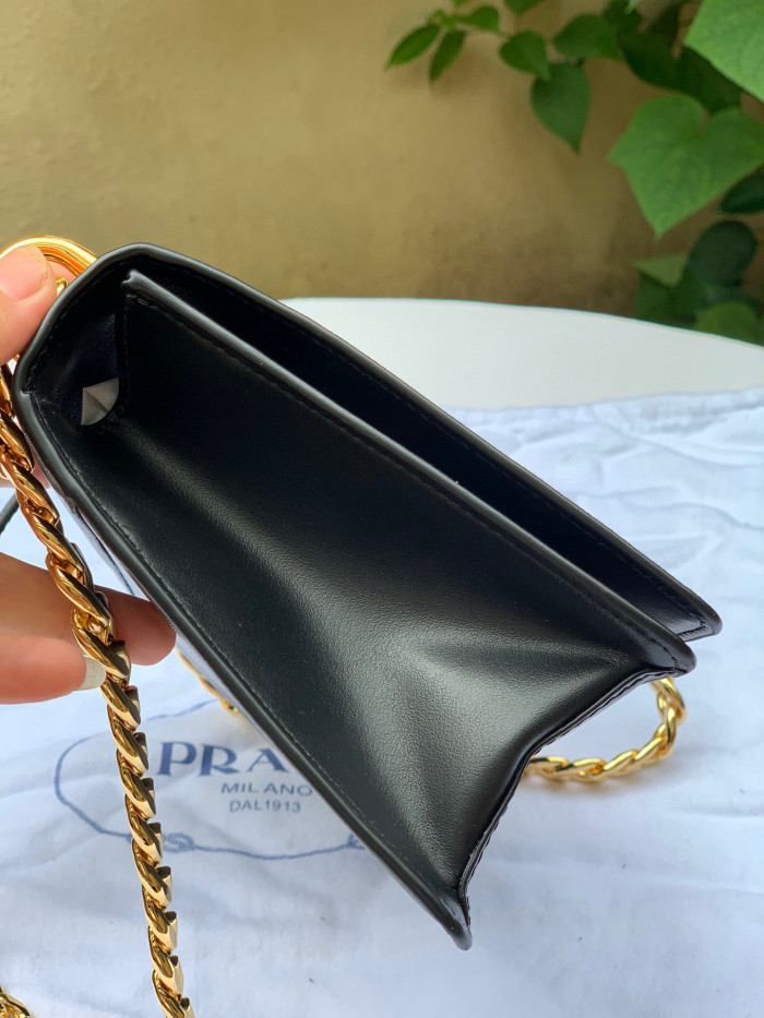 Prada Chain Leather Shoulder Bag #nigo94912