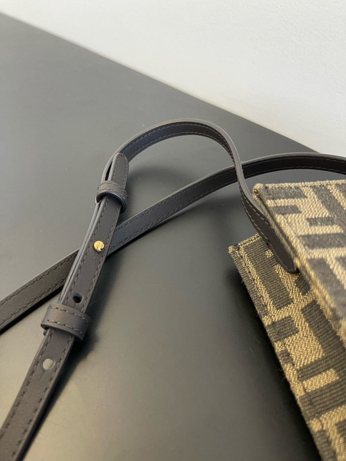 Fendi Printed Handbag #nigo21423
