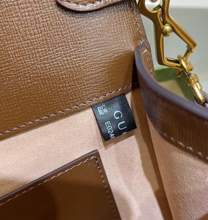 GUCCI Crossbody With Detachable Shoulder Strap Handbag Bag Bags #nigo55698
