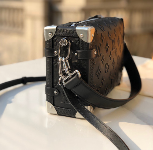 Louis Vuitton Portable Metal Box Armpit Shoulder Bag #nigo56158