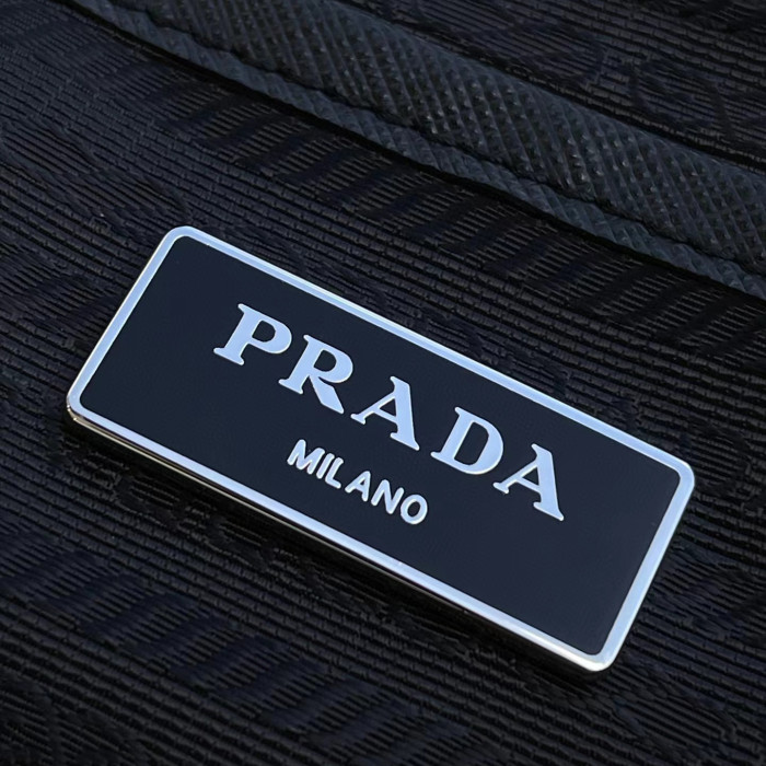 Prada Double-Shoulder Multi-Pocket Classic Bag With Detachable Zipper Bags #nigo59195