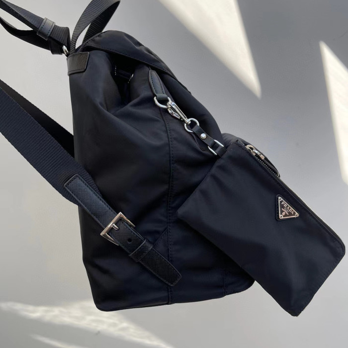 Prada Double-Shoulder Multi-Pocket Classic Bag With Detachable Zipper Bags #nigo59195