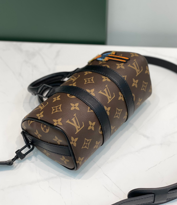 Louis Vuitton Leather Cartoon Pendant Bucket Bag Shoulder Bags #nigo56181