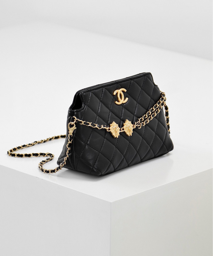 Chanel Leather Chain Shoulder Crossbody Bag #nigo21368