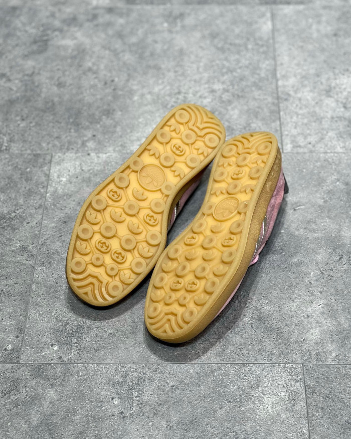 GUCCI Men's and Women's Retro Flat Sneakers Shoes #nigo54691