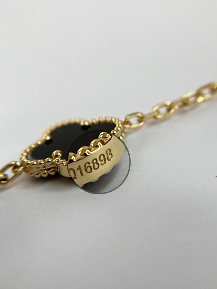 Van Cleef & Arpels Premium Decorative Gold Necklace #nigo57168