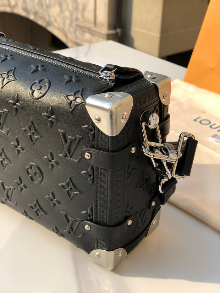 Louis Vuitton Portable Metal Box Armpit Shoulder Bag #nigo56158