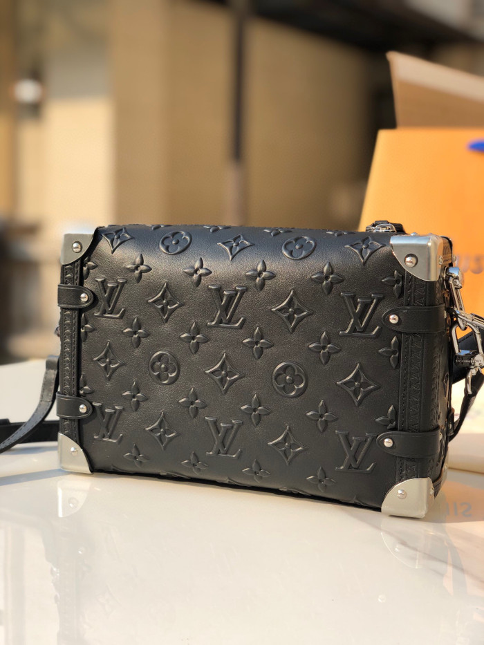 Louis Vuitton Portable Metal Box Armpit Shoulder Bag #nigo56158