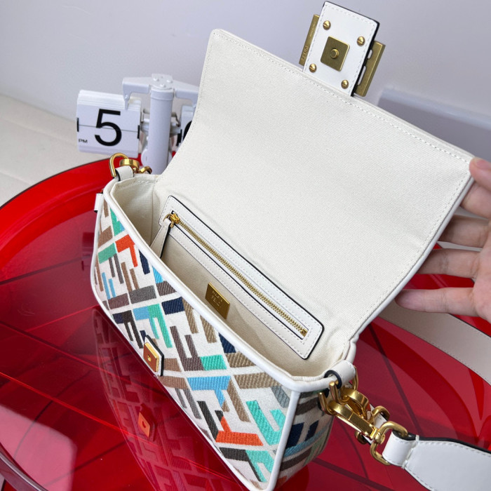FENDI NIGO Green Rectangular Shoulder Strap Bag #nigo57586