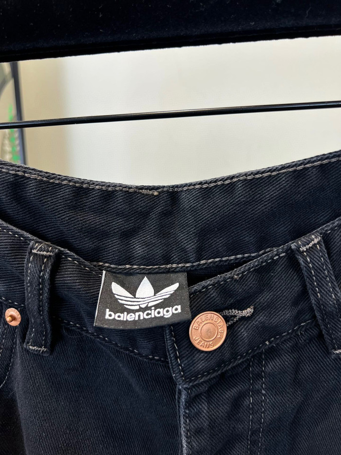 Balenciaga NIGO Vintage Distressed Denim Shorts Pants #nigo94252