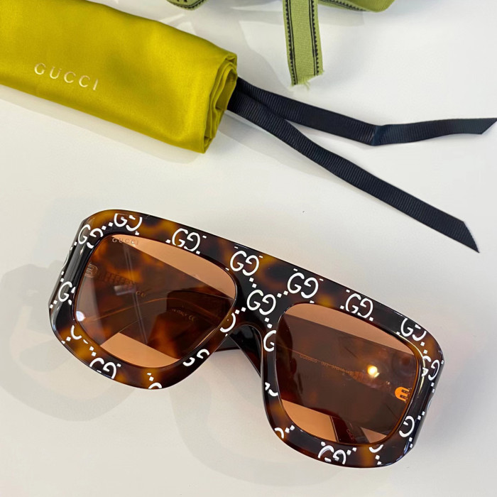 Gucci Square Sunglasses #nigo53528