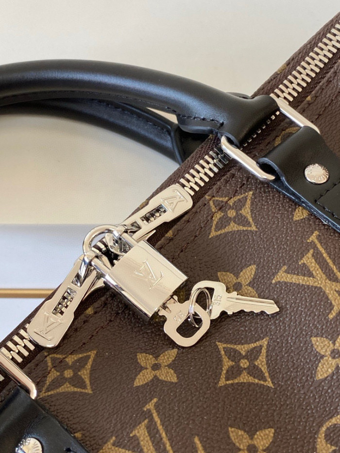 Louis Vuitton Kippel Bandulier 45 Leather Portable Travel Bag Bags #nigo5914