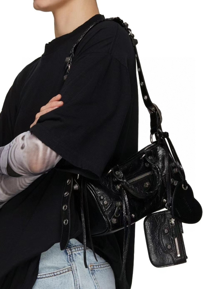 Balenciaga Women's Le Cagole Duffle Bag In Black Ngvp #nigo5665