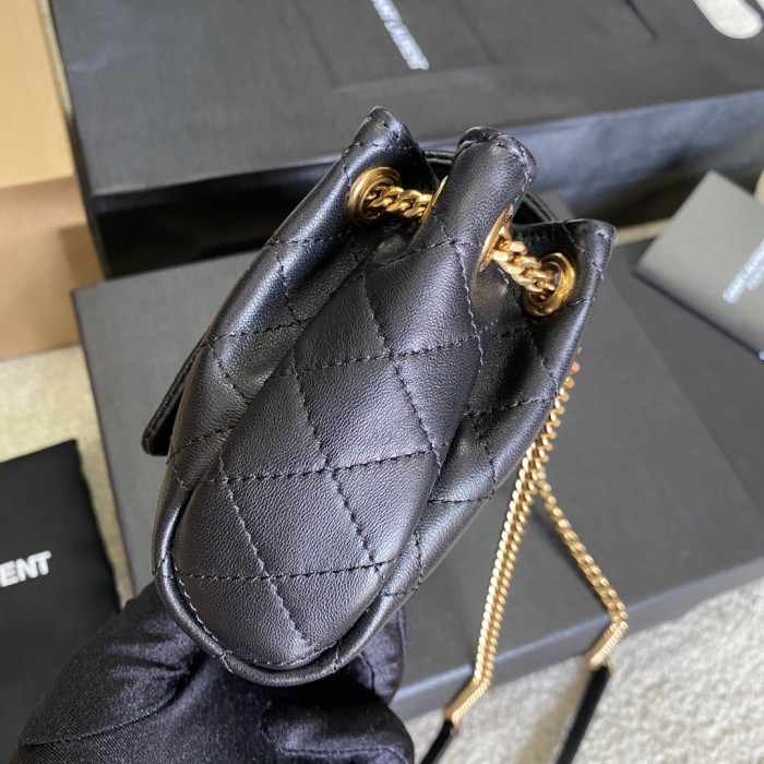 SAINT LAURENT Chain Crossbody Bag In Quilted Lambskin Leather Bag Bags #nigo53545
