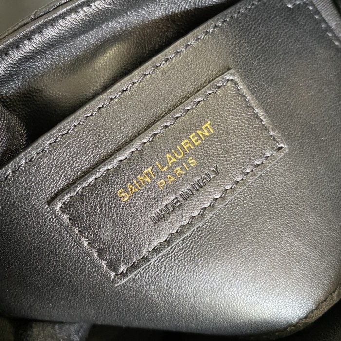 SAINT LAURENT Chain Crossbody Bag In Quilted Lambskin Leather Bag Bags #nigo53545