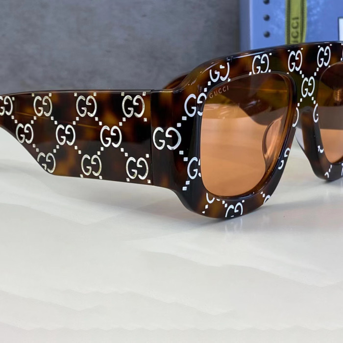 Gucci Square Sunglasses #nigo53528