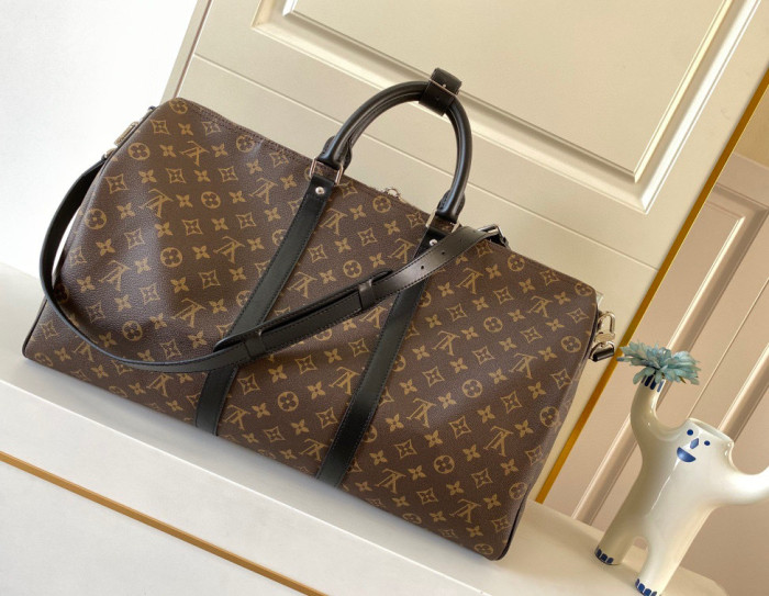 Louis Vuitton Kippel Bandulier 45 Leather Portable Travel Bag Bags #nigo5914