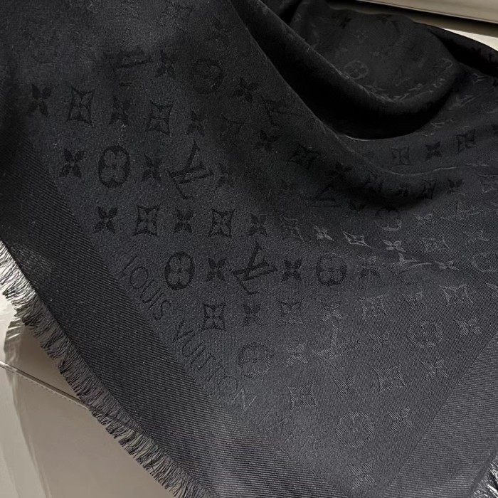 Louis Vuitton Fashion Classic Jacquard Shawl Accessories Jewelry #nigo82352