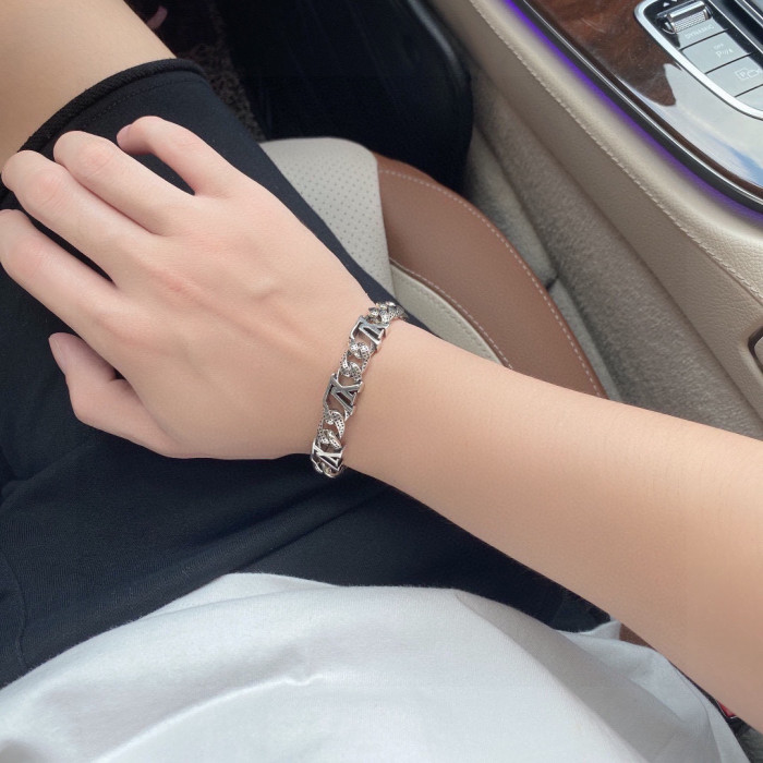 Louis Vuitton Cuban Bracelet Jewelry With Diamonds #nigo3469