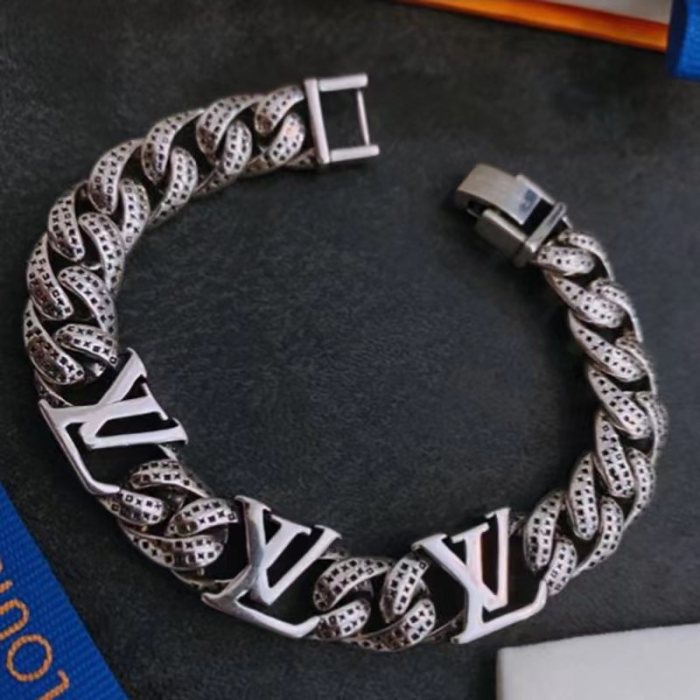 Louis Vuitton Cuban Bracelet Jewelry With Diamonds #nigo3469