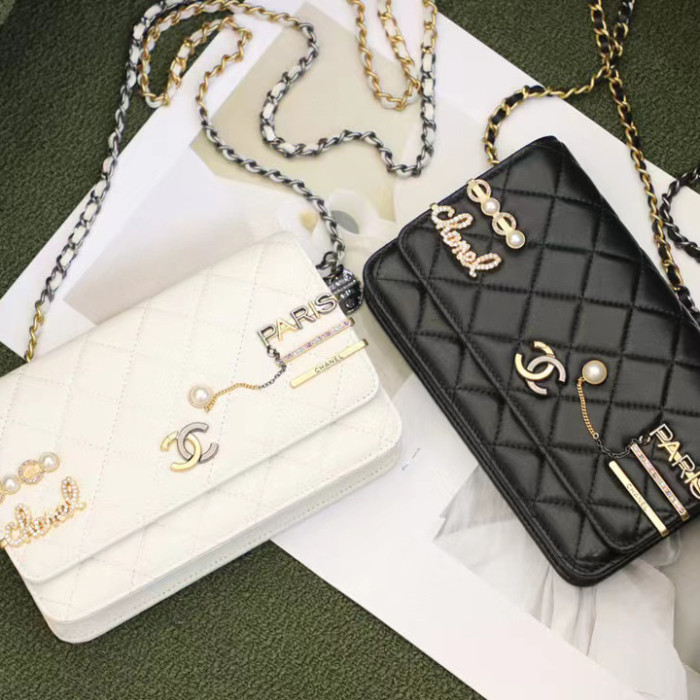 Chanel Metal-Embellished Leather One-Shoulder Crossbody Bag #nigo53852