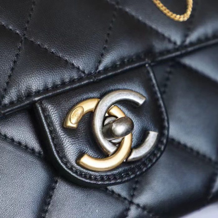 Chanel Metal-Embellished Leather One-Shoulder Crossbody Bag #nigo53852